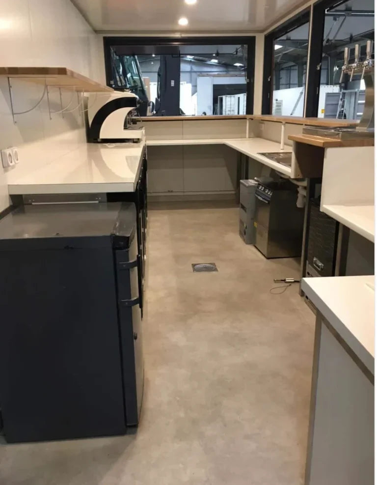 CONTENEDOR DE ENVÍO DE 20 PIES CONVERTIDO EN CAFETERÍA/BAR/SNACK BAR