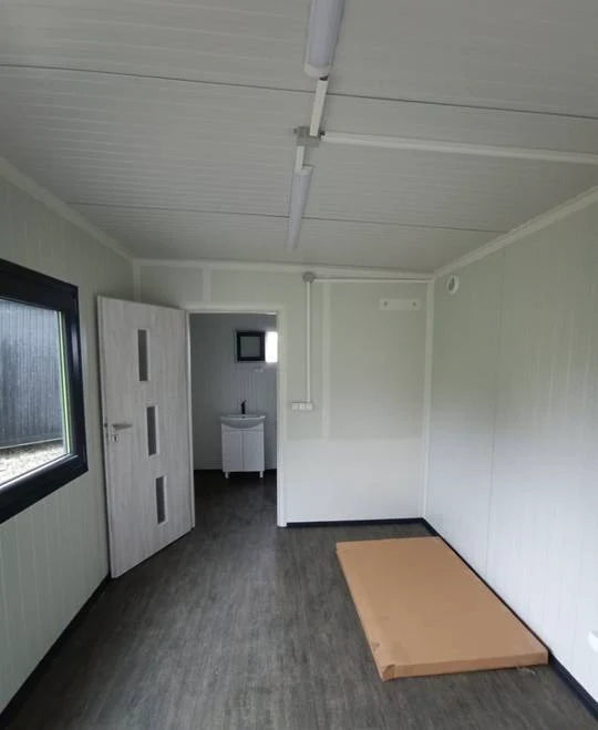 CONTENEDOR DE OFICINA CON BANO 6x3M