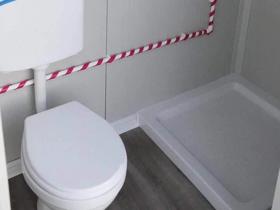 CONTENEDOR SANITARIO INODORO Y DUCHA (120x220M) NUEVO