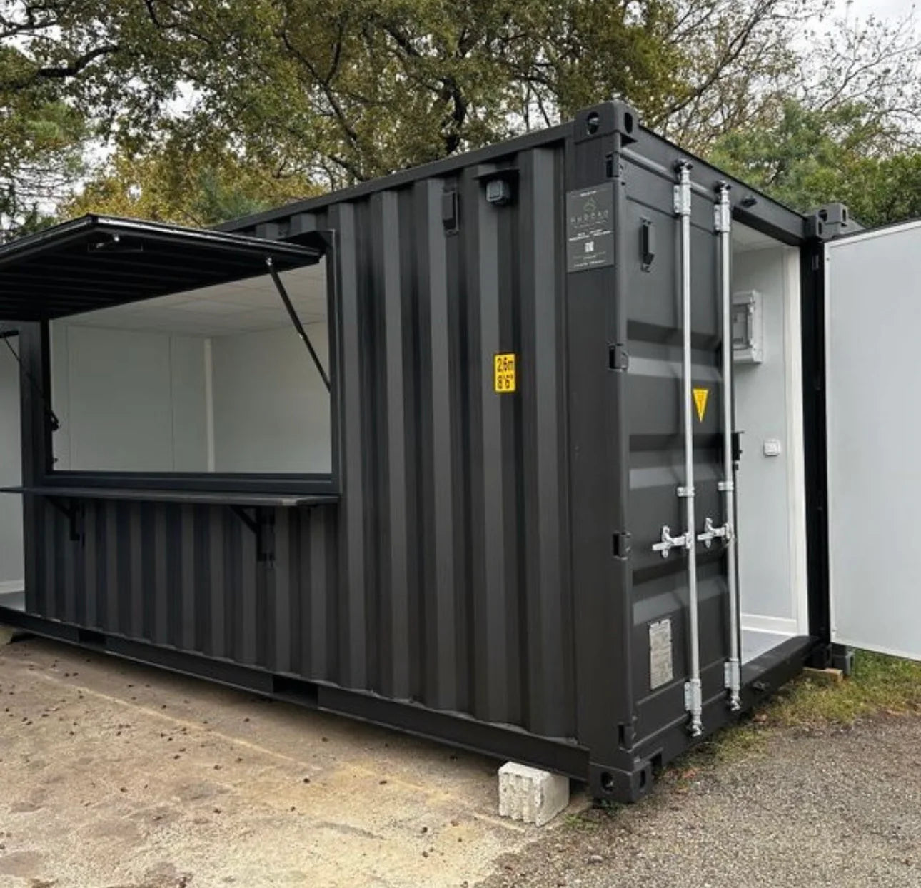 CONTENEDOR PERSONALIZADO PARA BAR