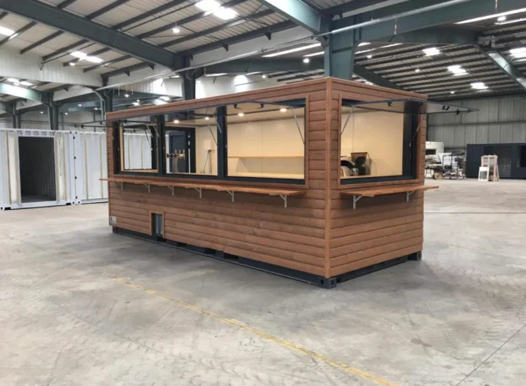 CONTENEDOR DE ENVÍO DE 20 PIES CONVERTIDO EN CAFETERÍA/BAR/SNACK BAR