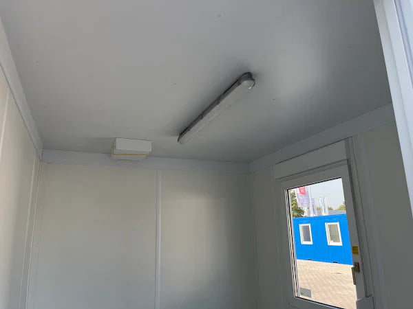 CONTENEDOR DE OFICINA 3 X 2,5 M