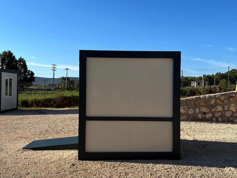 CONTENEDOR SANITARIO PARA DISCAPACITADOS ( 220 X 220 M ) NUEVO