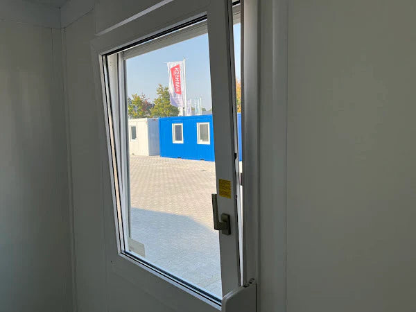 CONTENEDOR DE OFICINA 3 X 2,5 M